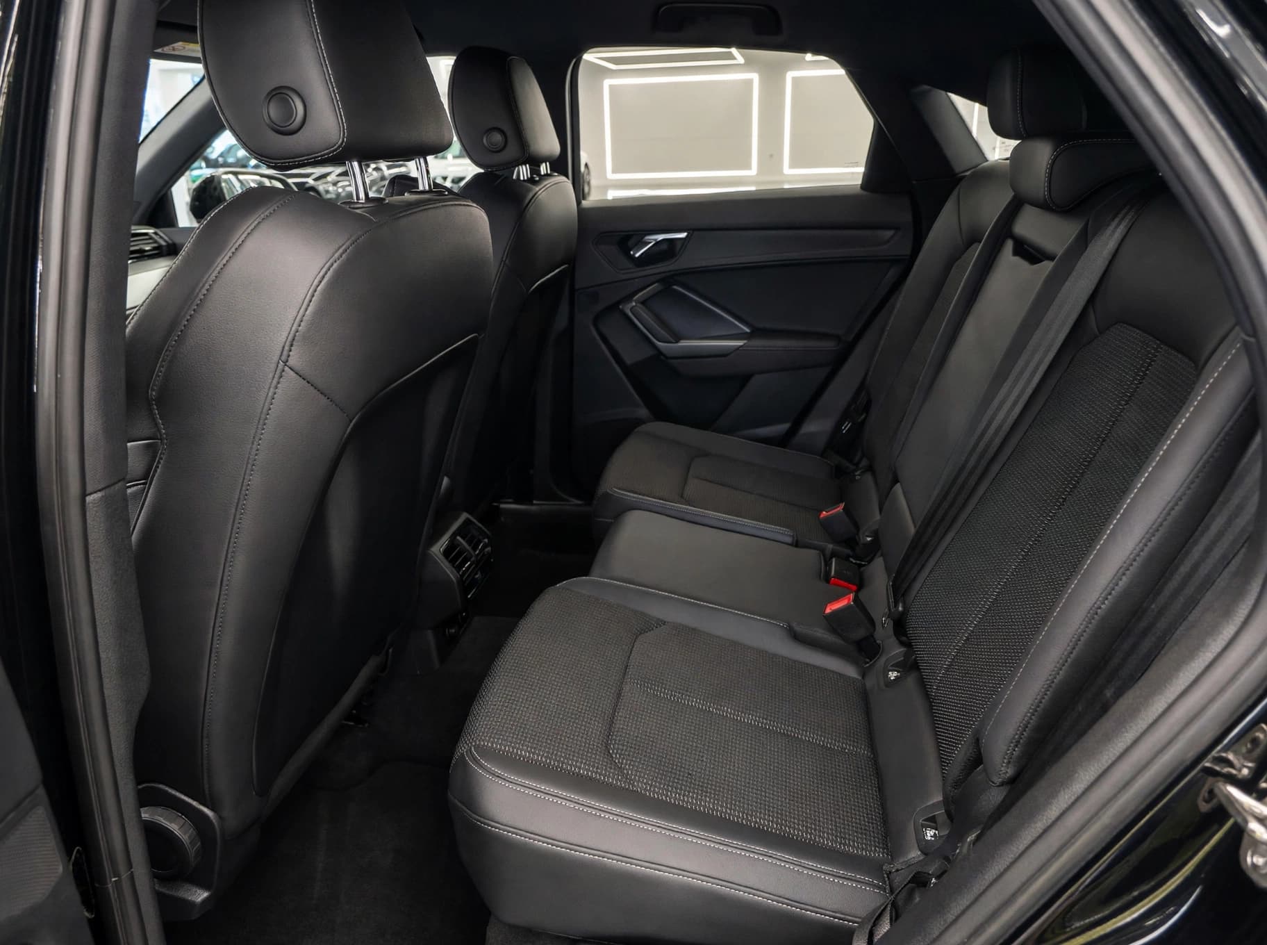Audi Q3, fotografija 10