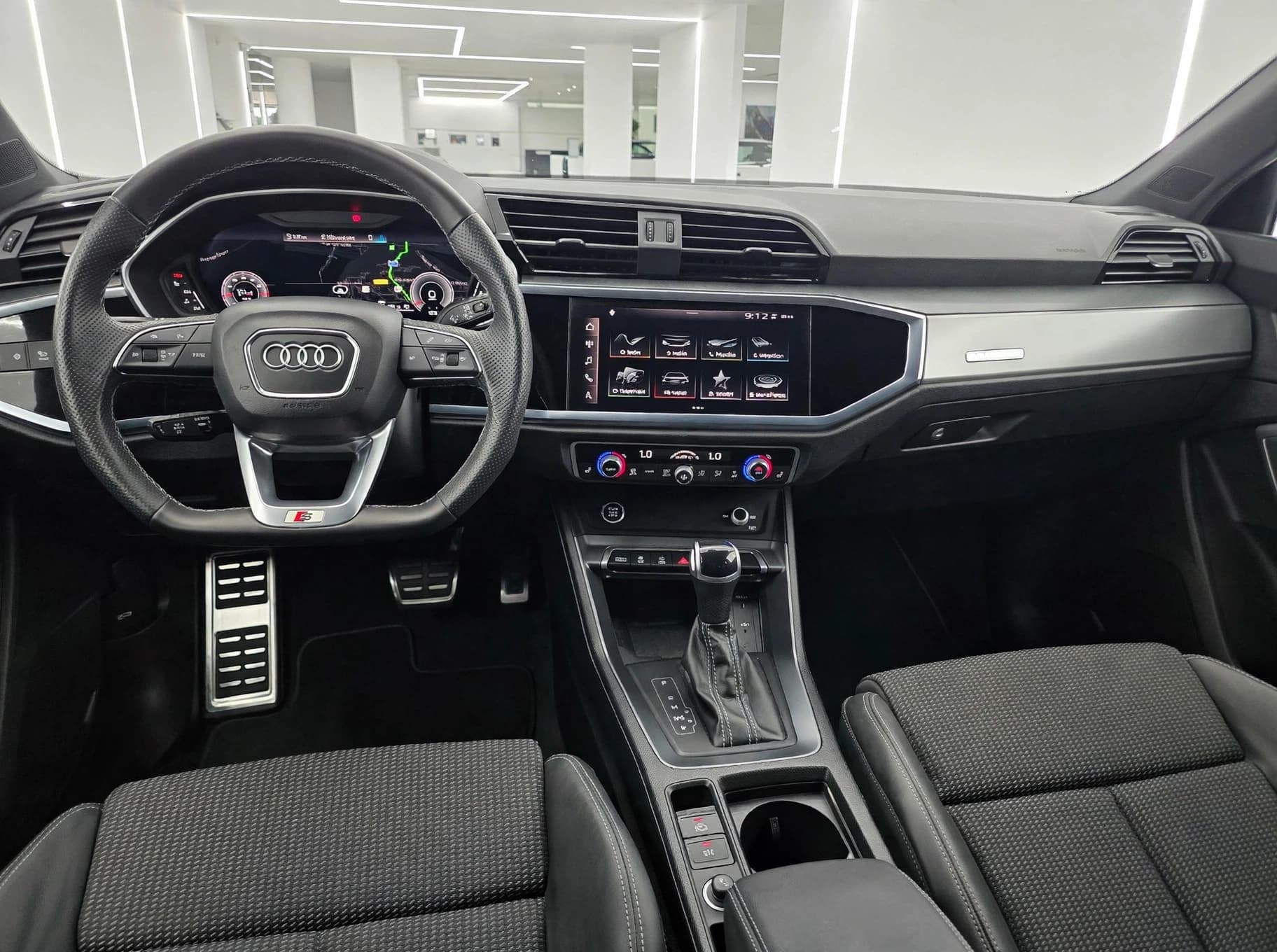 Audi Q3, fotografija 9