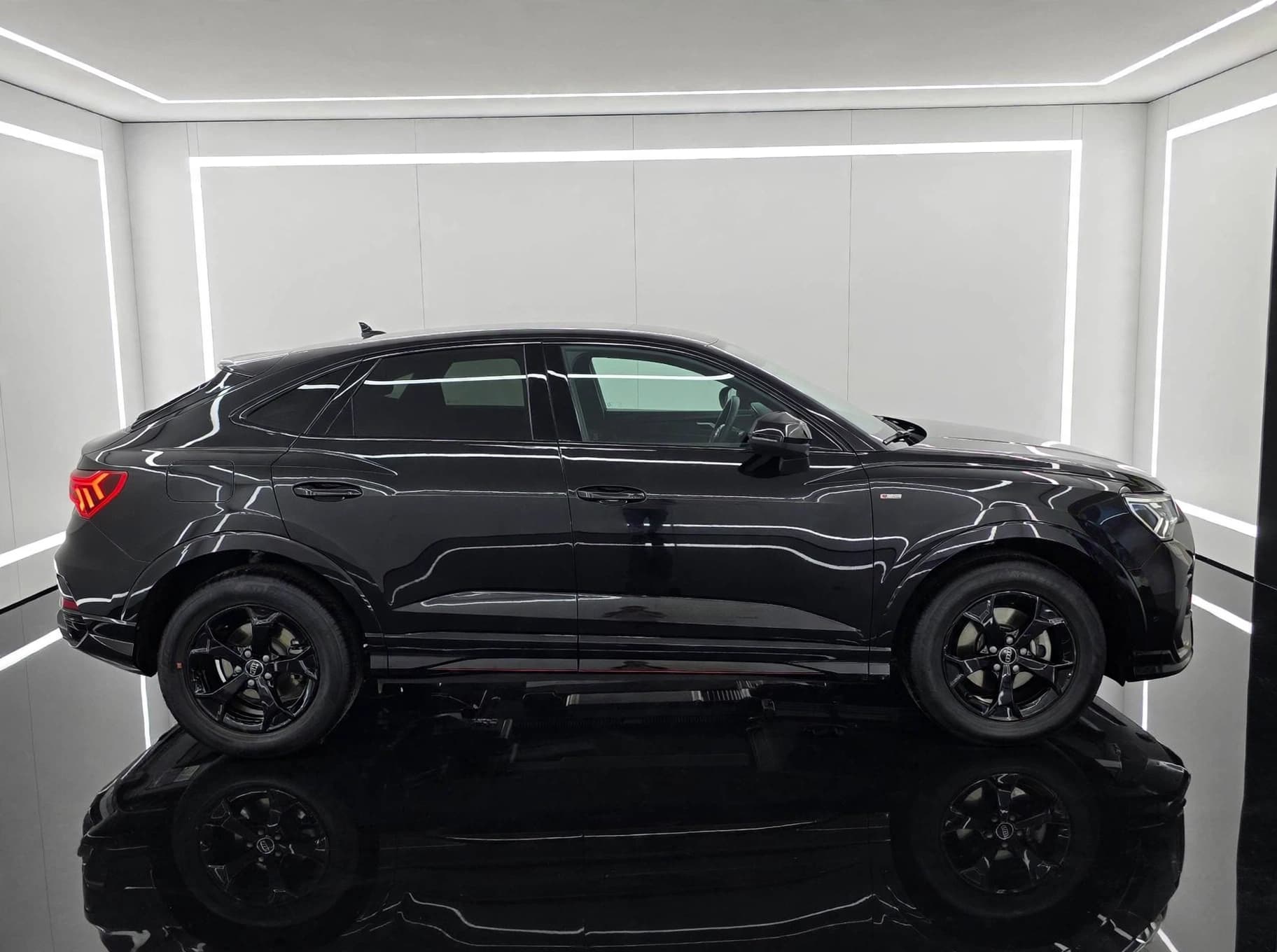 Audi Q3, fotografija 7