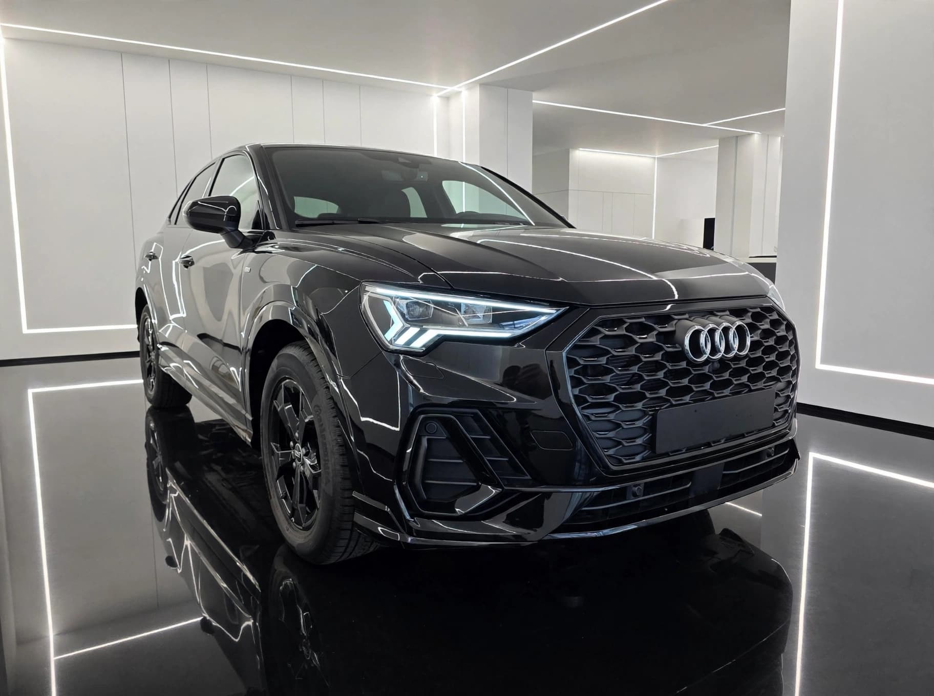 Audi Q3, fotografija 2