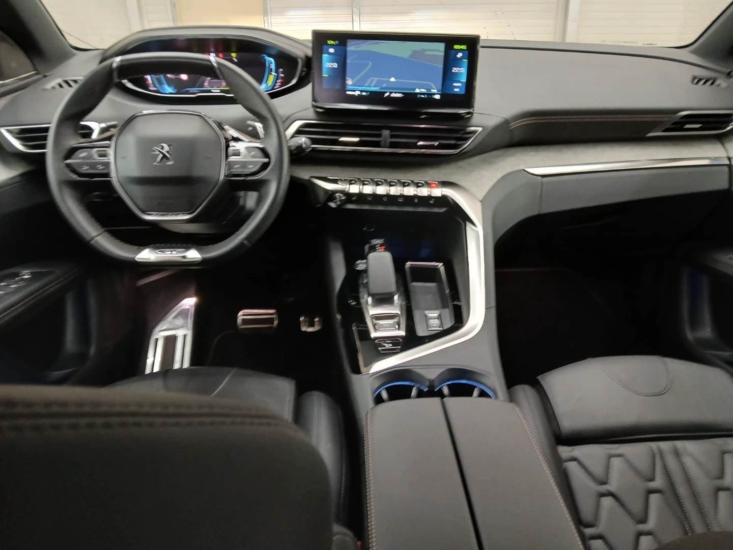 Peugeot 3008 GT 1,6 299ks Benzin Plugin Hybrid 299ks, fotografija 6