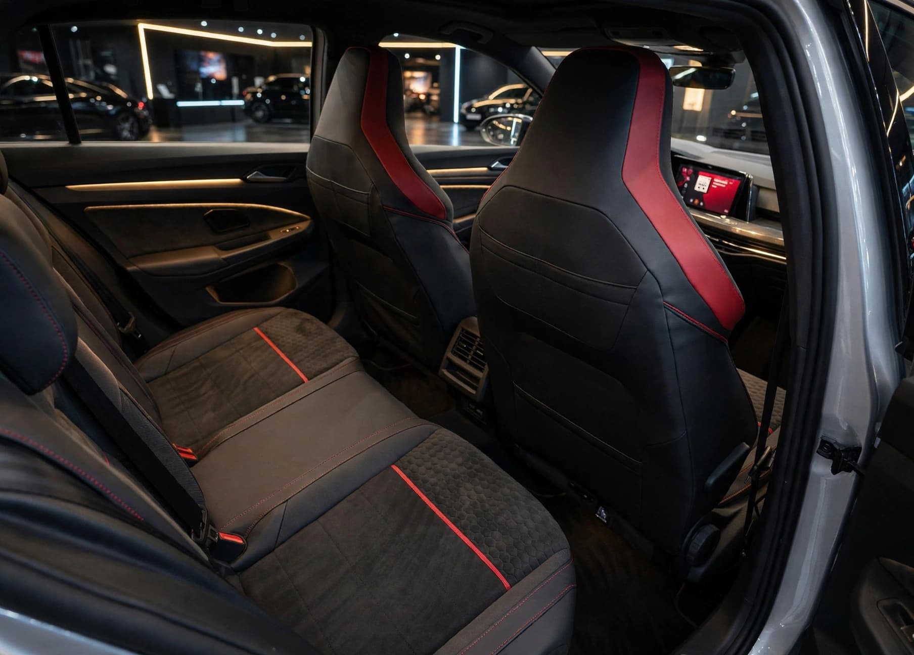 Vw Golf 8 GTI, fotografija 6